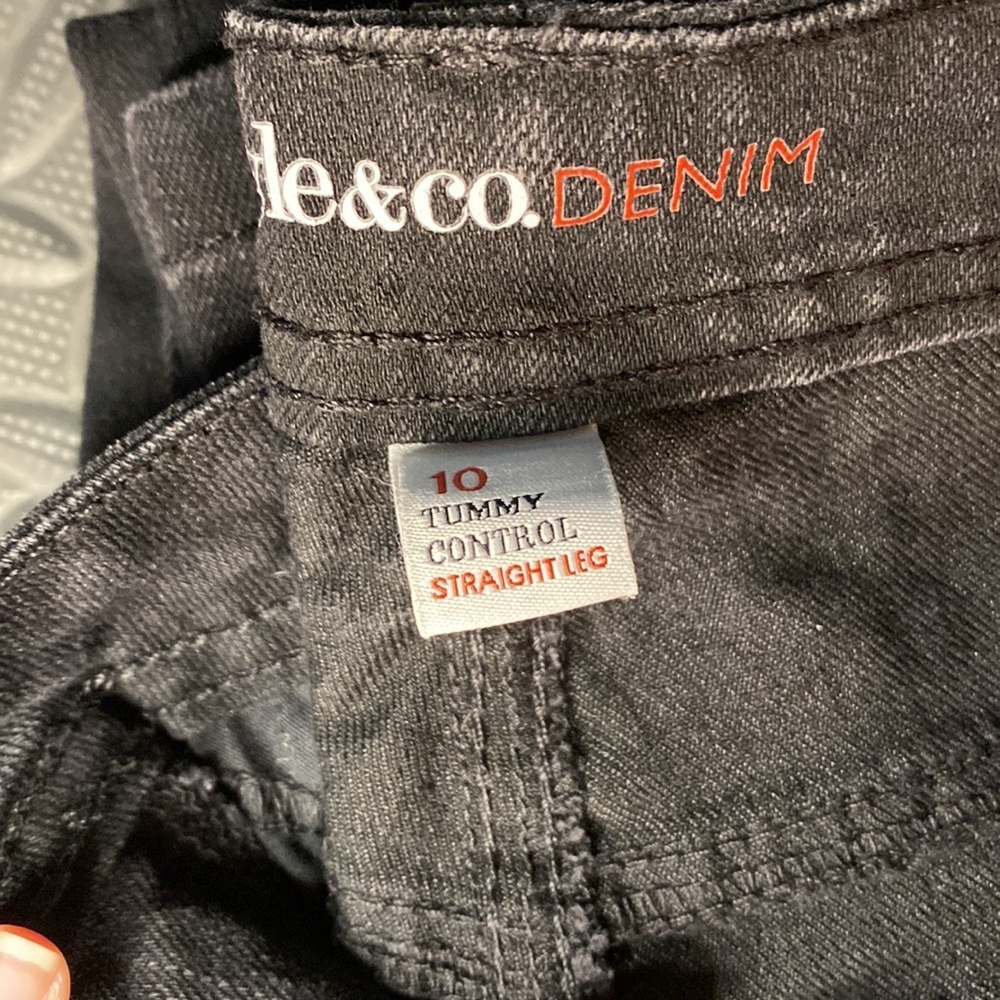 Women’s Style &Co. Denim Straight Leg Tummy Control Jeans - Picture 9 of 10